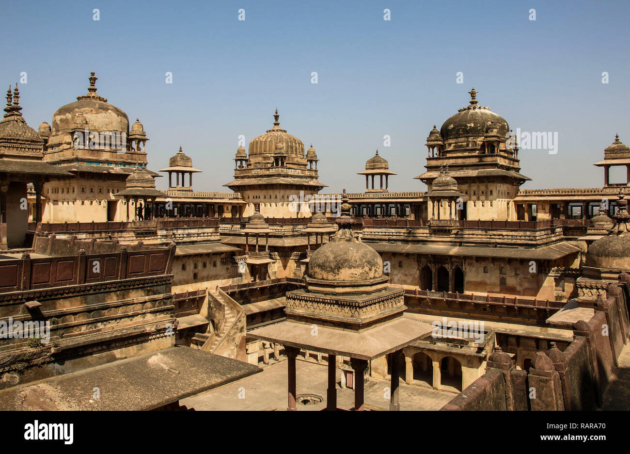 Jahangir Mahal Orchha palace courtyard