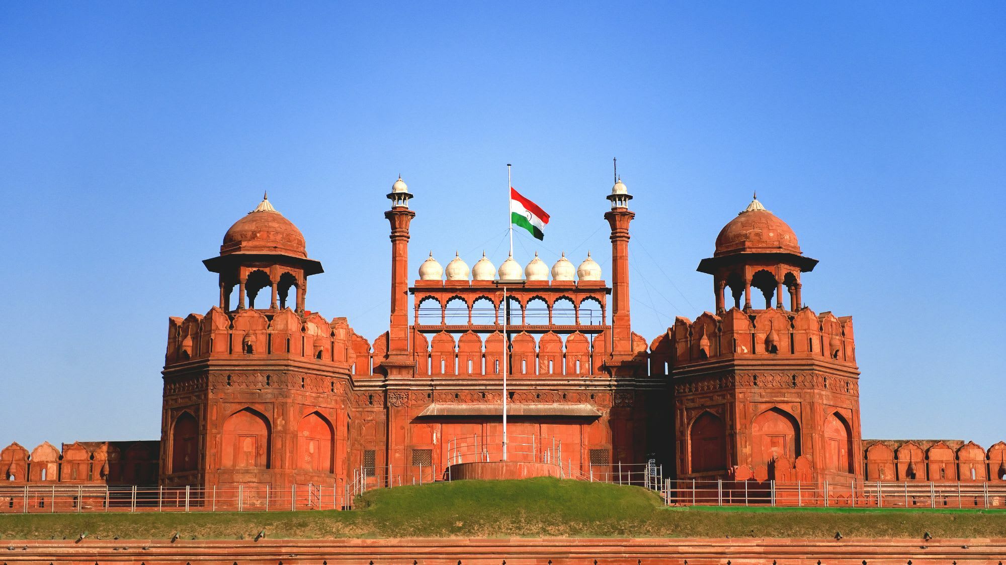 Red Fort Delhi courtyard architecture